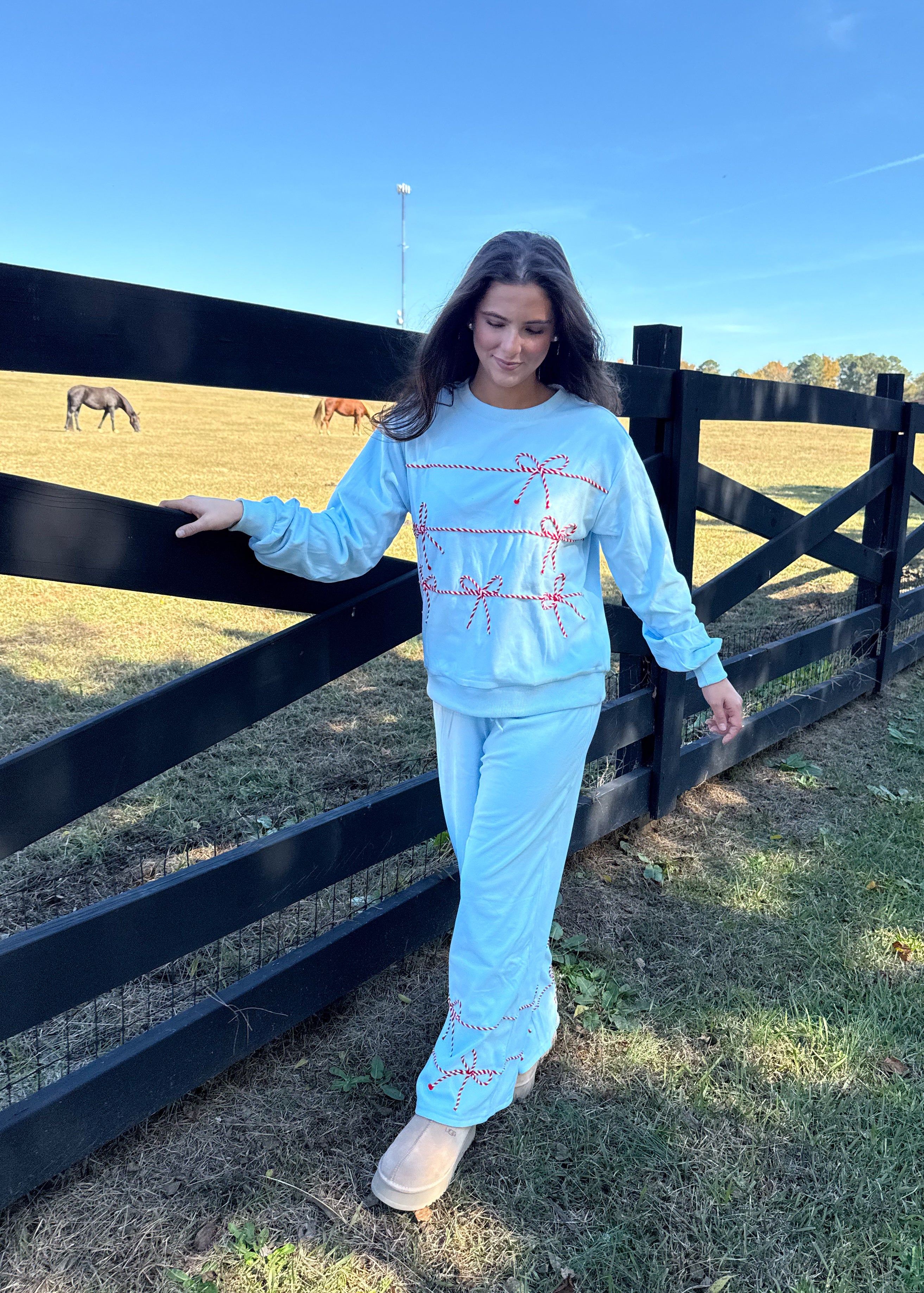 Twisted Bow Cord Sweatshirt