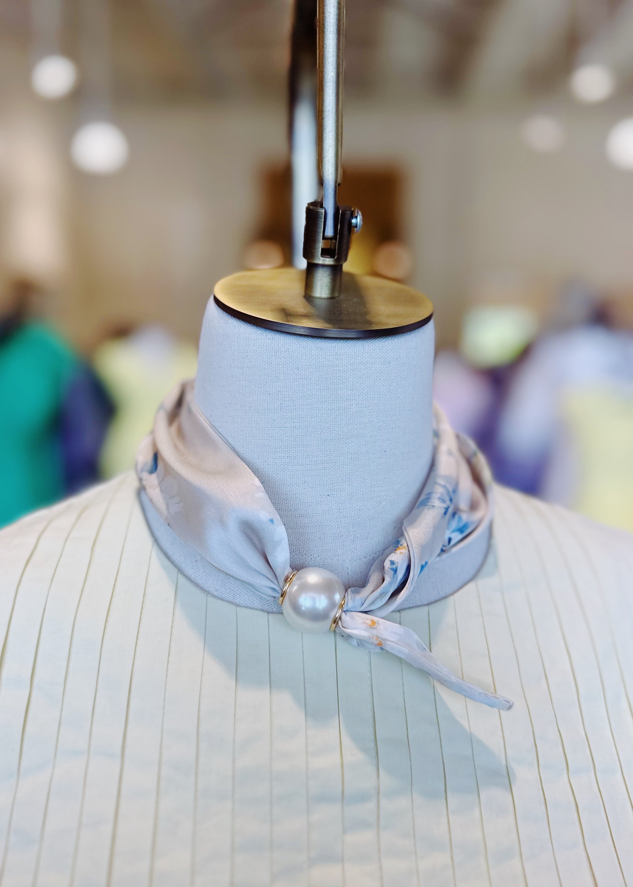 Pearl Magnet Floral Scarf Necklace