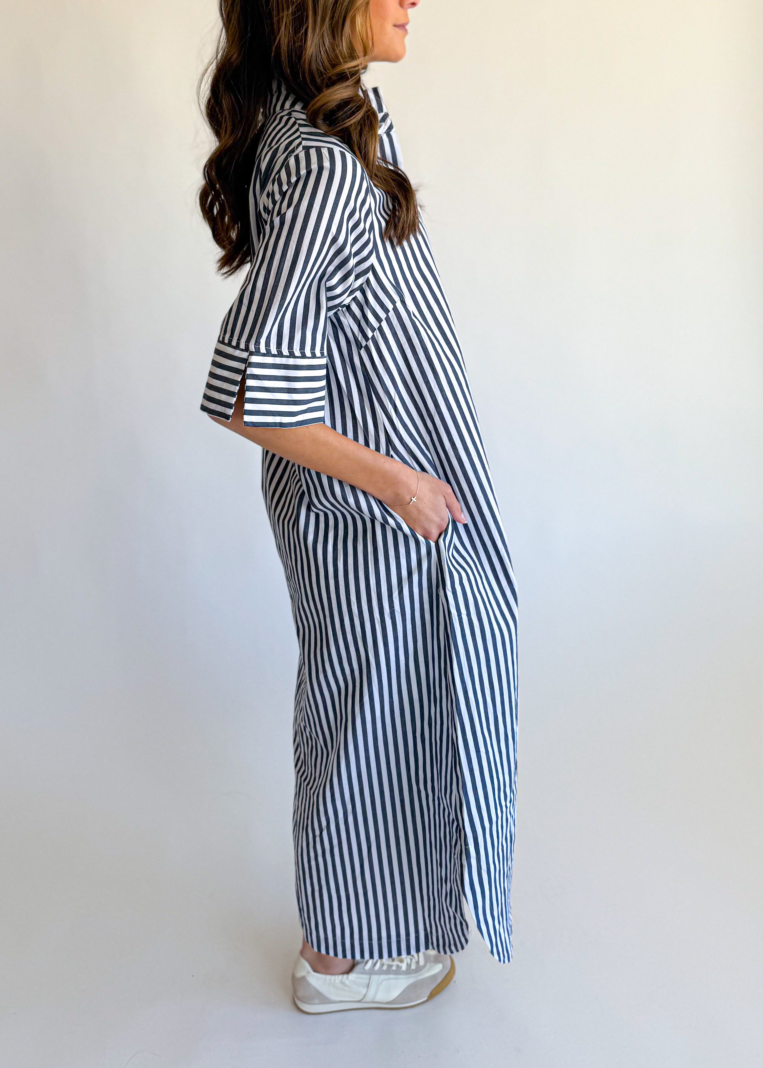 Collins Silhouette Printed Midi Dress