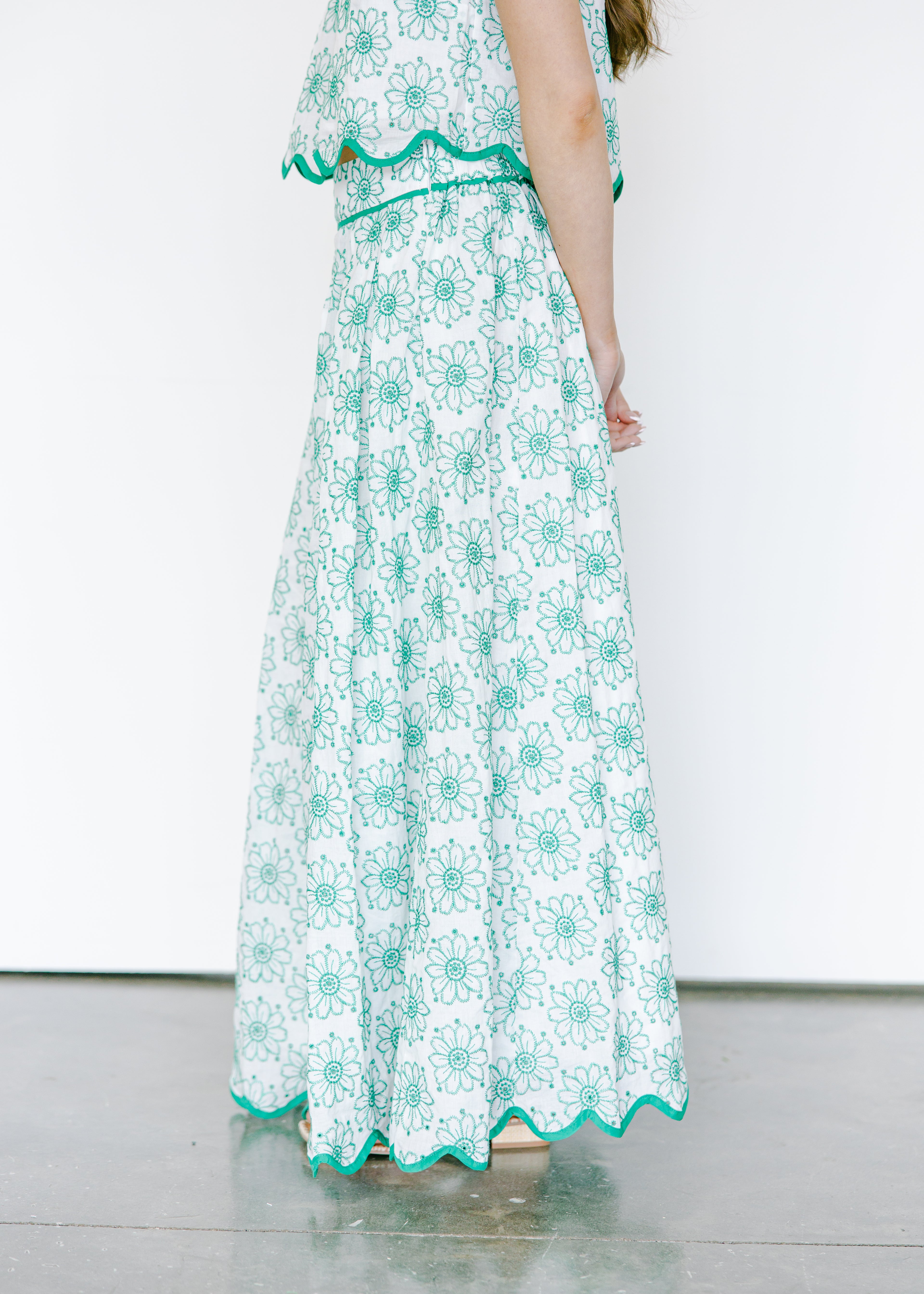 Marigold Meadow Scallop Set