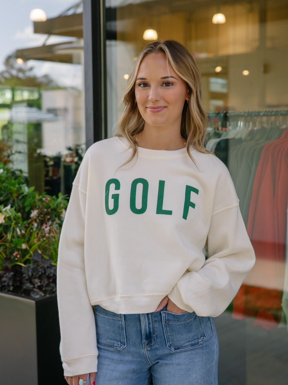Golf Cropped Graphic Pullover